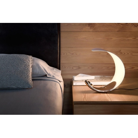 Дизайнерский настольный светильник Luna Table Lamp